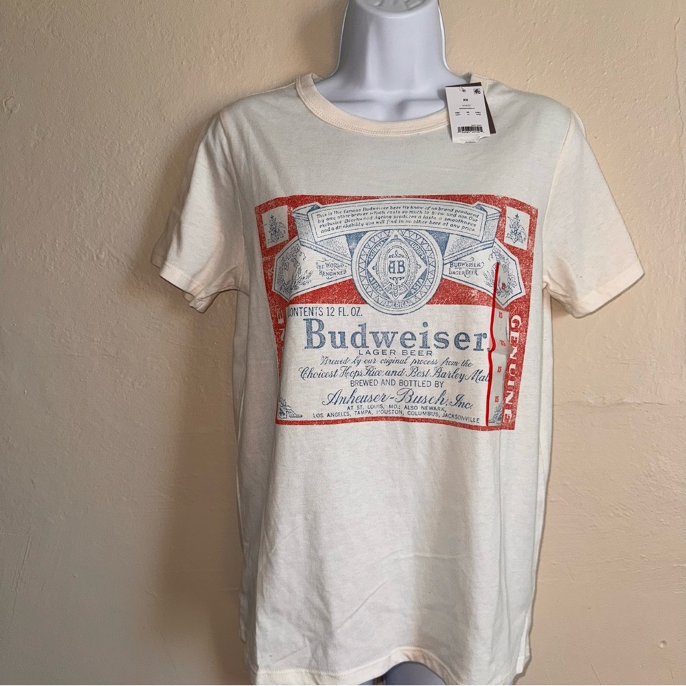 NWT Budweiser, lightweight, graphic T-shirt. - Picture 2 of 6